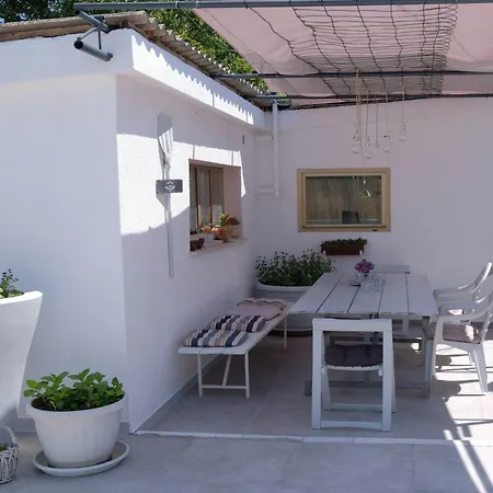 Haus In Pula Mit Privatem Pool By Interhome Pula