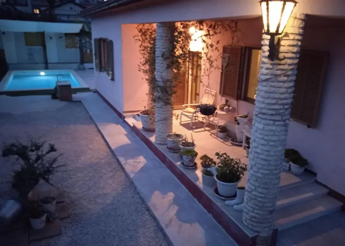 Haus In Mit Privatem Pool By Interhome 度假居 普拉