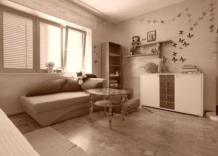 Haus In Pula Mit Privatem Pool By Interhome Semesterbostad Pula