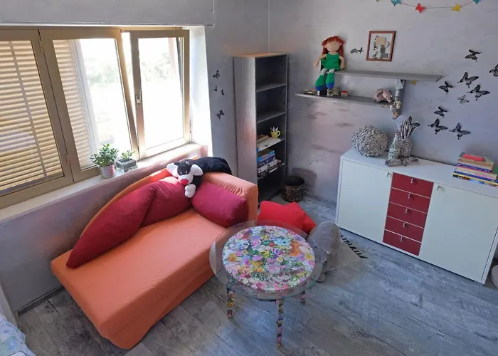 Haus In Pula Mit Privatem Pool By Interhome Сasa de vacaciones