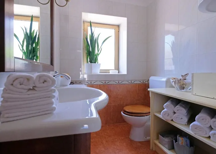 Haus In Pula Mit Privatem Pool By Interhome Semesterbostad Pula