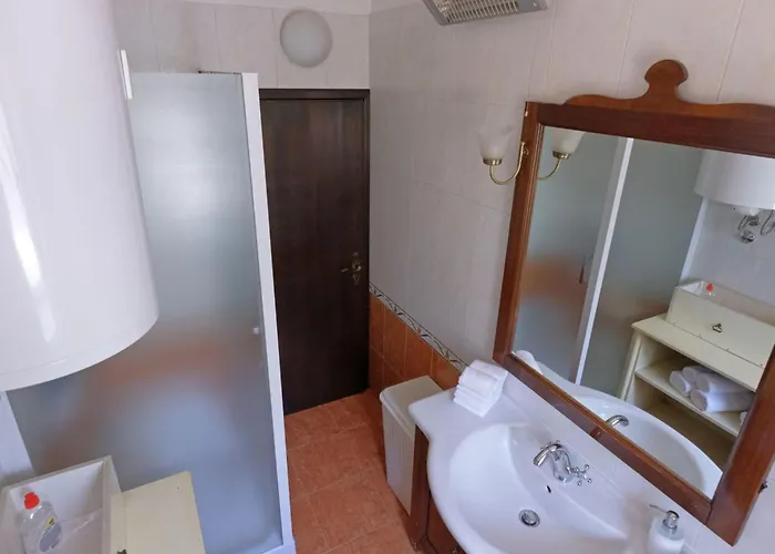 Haus In Mit Privatem Pool By Interhome 度假居