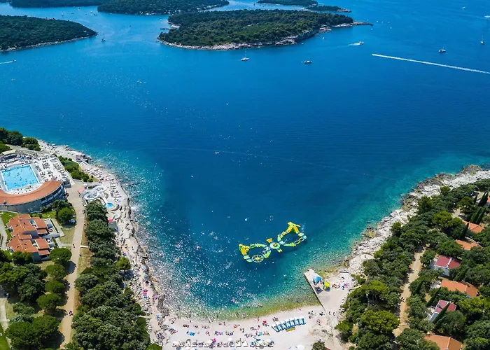 Сasa de vacaciones Haus In Pula Mit Privatem Pool By Interhome *