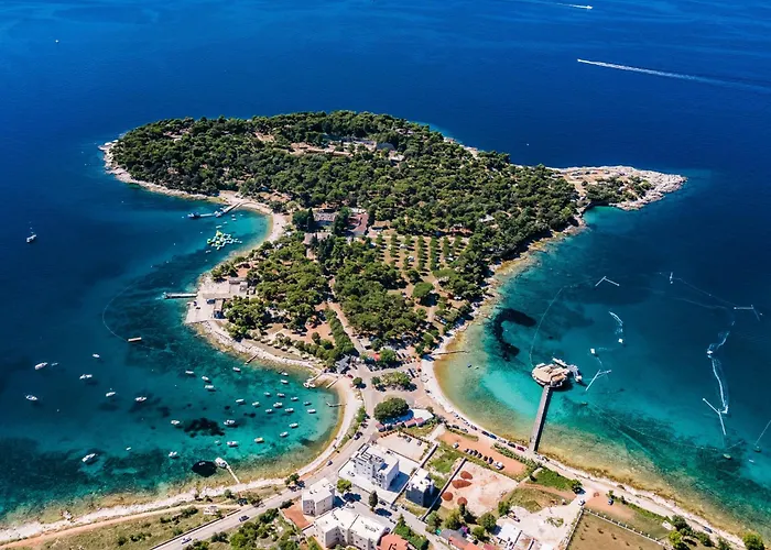 Haus In Pula Mit Privatem Pool By Interhome *