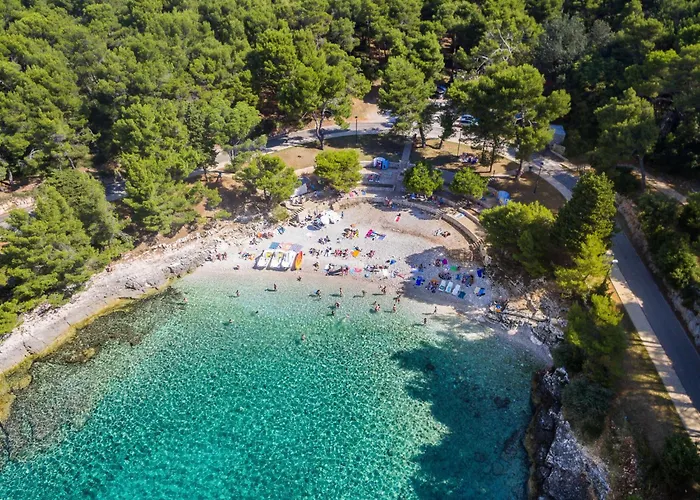 Сasa de vacaciones Haus In Pula Mit Privatem Pool By Interhome