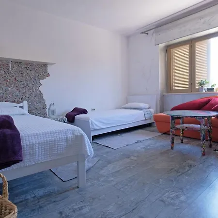 Nyaraló Haus In Mit Privatem Pool By Interhome *