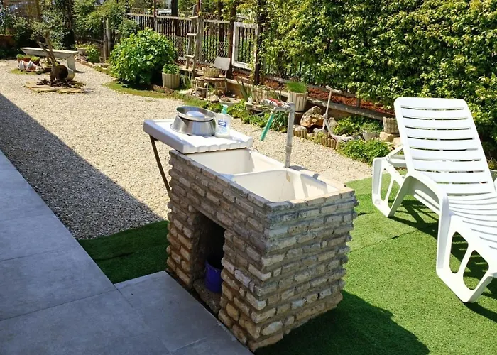 Haus In Mit Privatem Pool By Interhome Póla